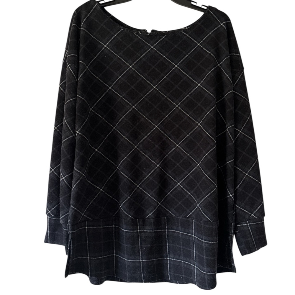 Suzanne Betro Black and Gray Top